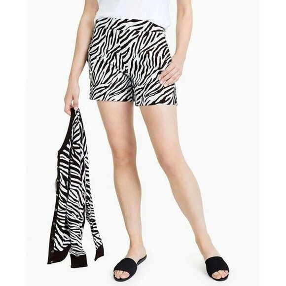 Charter Club High Rise Zebra Print Shorts Size 4 - Picture 2 of 14